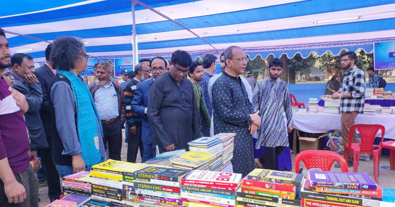 বই পড়ার কোনো বিকল্প নেই