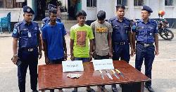 যাত্রীর ছদ্মবেশে বাসে ডাকাতি, গ্রেফতার ৩