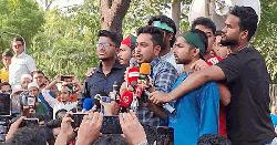 ৩ দিনের মধ্যে জবি শিক্ষার্থীদের সব দাবি পূরণ করা হবে: নাহিদ