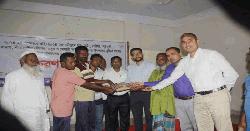 নাগরপুরে সার ও উচ্চ ফলনশীল বীজ পেয়ে খুশি প্রান্তিক কৃষকরা