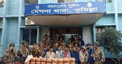 মেঘনায় যৌথবাহিনীর অভিযানে বিপুল পরিমাণ মাদক ও নগদ অর্থসহ আটক ৫