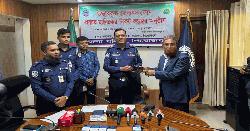 চুরি হওয়া ২৫ মোবাইল উদ্ধার করে ফিরিয়ে দিল পুলিশ সুপার
