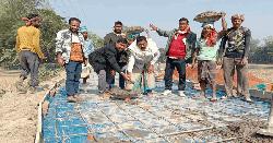 মান্দায় জনদুর্ভোগ নিরসনে আরসিসি রাস্তা নির্মাণ