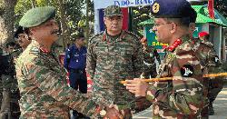 বাংলাদেশ-ভারতের সেনাবাহিনীর উচ্চপর্যায়ের অফিসারদের সাক্ষাৎ
