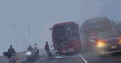শ্রীনগরে ঘন কুয়াশায় একসঙ্গে ১০ যানবাহনের সংঘর্ষে নিহত ১, আহত ১৫