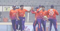 বিপিএলে ইতিহাস গড়লেন তাসকিন, রাজশাহীর দরকার ১৭৫ রান