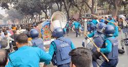 সচিবালয় গেটে শিক্ষার্থীদের সঙ্গে পুলিশের ধাওয়া-পাল্টাধাওয়া, তদন্তে কমিটি