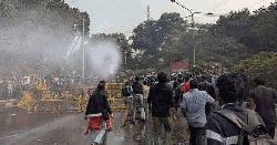 এনসিটিবির সামনে সংঘর্ষ: ৩০০ জনের বিরুদ্ধে মামলা