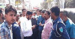 কুলাউড়ায় ফুটপাত দখলমুক্ত ও অবৈধ পার্কিংয়ের বিরুদ্ধে অভিযান