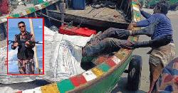 নৌকায় চ্যাংদোলা করে রাখা ছিল লাশ, অথচ বিজিবির হেলিকপ্টার আছে