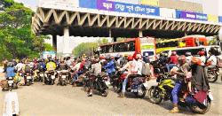 ২৪ ঘণ্টায় যমুনা সেতু পাড়ি দিয়েছে ৮ হাজার মোটরসাইকেল