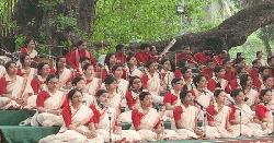 বাংলা বর্ষবরণে রমনায় মানুষের ঢল