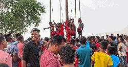 ঐতিহ্যবাহী ছয়চিরি দিঘীর চড়ক পূজায় উপচে পড়া ভিড়