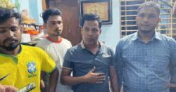 ডিবি পরিচয়ে সাবেক পুলিশ কর্মকর্তার বাড়িতে ঢুকে চাঁদা দাবি, আটক ৪