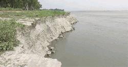 বাংলাদেশের নদী ভাঙন ও জমির অধিকার