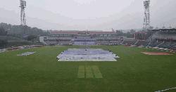 বৃষ্টির কারণে তৃতীয় দিনের খেলা শুরু হতে দেরি
