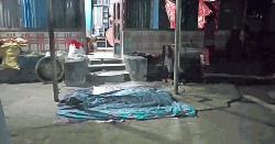 স্বামী-স্ত্রীর একসঙ্গে বিষপান, মারা গেলেন স্ত্রী