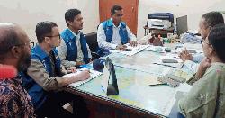 অ্যাম্বুলেন্স সার্জেন্টের স্ত্রী কাছে হয়ে গেলো মাইক্রোবাস