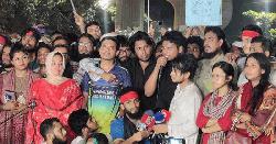 রাতভর স্লোগানমুখর শাহবাগ, বড় পর্দায় গুম-খুনের ডকুমেন্টারি