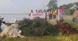 তেতুলিয়া নদীতে যৌথ অভিযানে ২ লক্ষাধিক টাকার মাছ ধরা জাল জব্দ