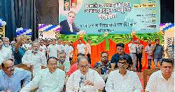 আগে কুকুরের মুখে ছিলাম, এখন বাঘের মুখে : মির্জা আব্বাস