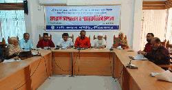 পিরোজপুরের সড়কে শৃঙ্খলা আনা ও বাস ভাড়া কমানোর দাবি
