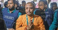দুই মামলায় চিন্ময়কে জেলগেটে জিজ্ঞাসাবাদের আদেশ