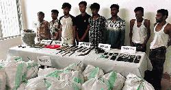 বগুড়ায় সেনাবাহিনীর অভিযানে মাদক-অস্ত্রসহ গ্রেপ্তার ৯