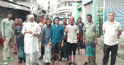 ফতুল্লার পলিতে খাল ভরাট, জনদুর্ভোগে এলাকাবাসীর বিক্ষোভ