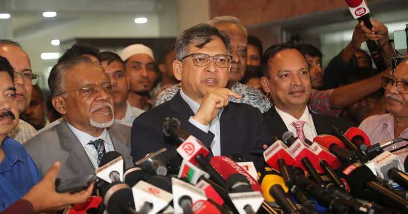ডিসেম্বরের মধ্যে নির্বাচন সম্ভব : সালাহউদ্দিন আহমেদ