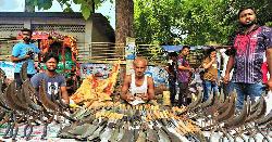 কামারশালাতে নেই আর আশানুরূপ ক্রেতা 