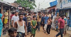 রিকশাচালক বাবাকে লাঞ্ছিত করার প্রতিবাদ করতে গিয়ে ছেলে ‘চাঁদাবাজ’!
