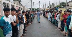 পাংশায় স্কুলছাত্রী ধর্ষণ : দৃষ্টান্তমূলক শাস্তির দাবিতে মানববন্ধন