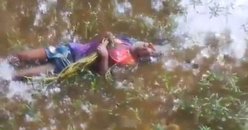বিদ্যুৎস্পৃষ্ট হয়ে বৃদ্ধের মৃত্যু।