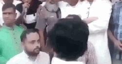 বিএনপির পথসভায় ‘মুজিবীয়’ শুভেচ্ছা জানালেন ছাত্রদল নেতা, অতঃপর...