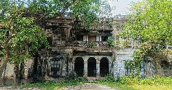 ভৌতিক নীরবতায় ঢেকে গেছে বলারাম কুটির