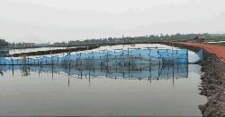 জলাবদ্ধতায় হুমকির মুখে ৬ কোটি টাকার নির্মাণাধীন কার্পেটিং রাস্তা