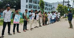 মুরাদনগরে ধর্ষণের ঘটনায় বাকৃবিতে বিক্ষোভ