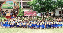 ২৭০ শিক্ষার্থীর মাঝে শিক্ষা উপকরণ বিতরণ করলো বিজিবি