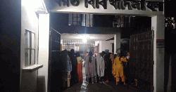নোবিপ্রবির ছাত্রী হলে পুরুষ স্টাফের তল্লাশি, মধ্যরাতে বিক্ষোভ