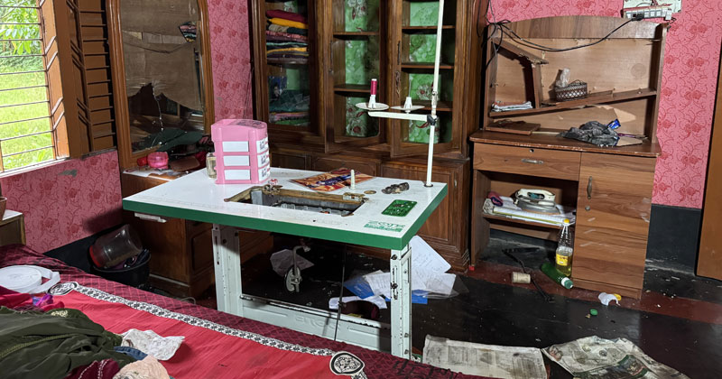রাজবাড়ীর পাংশায় অর্ধশতাধিক বসতবাড়িতে হামলা ও লুটপাটের ঘটনা ঘটেছে।