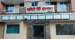 নরসিংদীতে সিজারের পর প্রসূতির পেটে ১৮ ইঞ্চির ‘মব কাপড়’