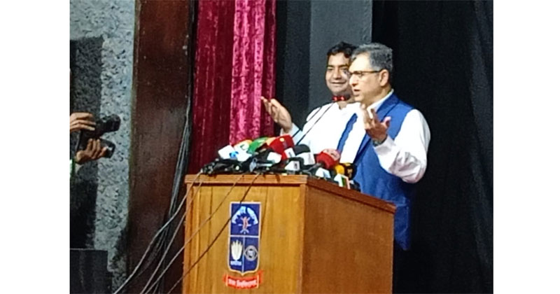 সালাহউদ্দিন আহমেদ বলেন, “এদেশে আওয়ামী লীগের জায়গা হবে না।”
