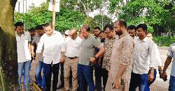 শহীদ জিয়ার মাজার এলাকায় ‘আমরা বিএনপি পরিবারে’র পরিচ্ছন্নতা অভিযান