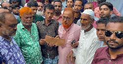 চট্টগ্রামে ভবন থেকে পড়ে নিহত তিন শ্রমিকের পরিবারের পাশে ছাত্রদল