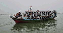 ১৫ ঘণ্টা পর দৌলতদিয়া-পাটুরিয়া রুটে লঞ্চ চলাচল শুরু