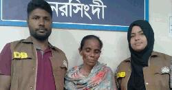 জুতার ভেতর ৪০০ পিস ইয়াবা! নারী মাদক কারবারি আটক