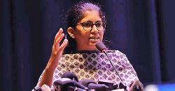 ‘জুলাই কেন মানি মেকিং মেশিন হবে?’, কান্নাজড়িত কণ্ঠে প্রশ্ন উমামা ফাতেমার