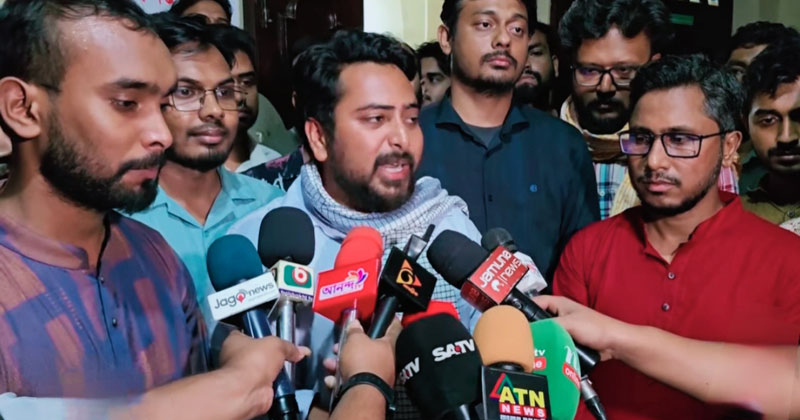 মওলানা ভাসানীও এই দেশের একজন অন্যতম স্থপতি।