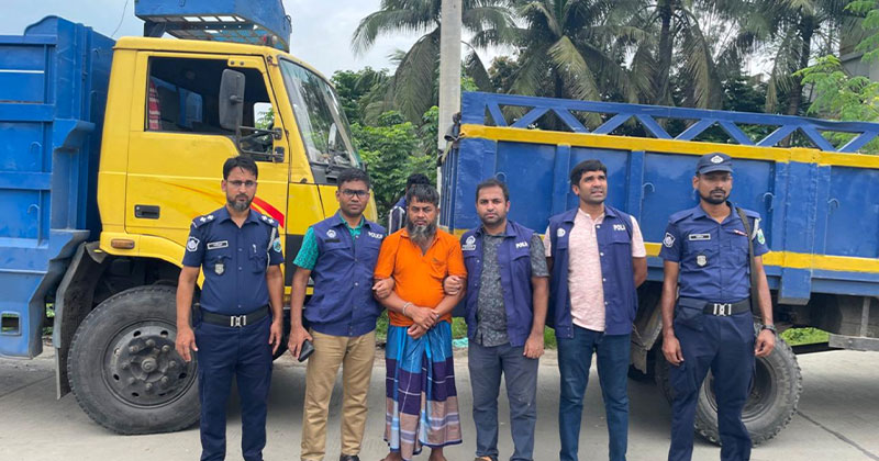 চাঁদপুরে আন্ত:বিভাগীয় ডাকাত দলের তিন সদস্য গ্রেপ্তার